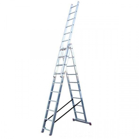 Трехсекционная универсальная лестница