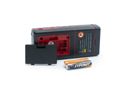 Лазерный дальномер (красная линия) 40 м.