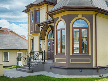 Современное решение для отделки фасада под натуральный камень