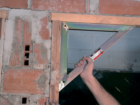 Угольник 40см RUBI