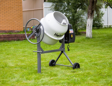 Бетоносмеситель Helmut BM140