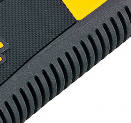 Нож LC-560 GRI, 18 мм с обрезиненным корпусом и автофиксацией лезвия TAJIMA LC560B/Y1